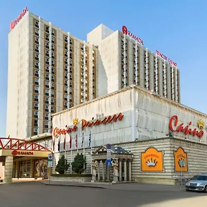 Ramada By Wyndham Center Szálloda